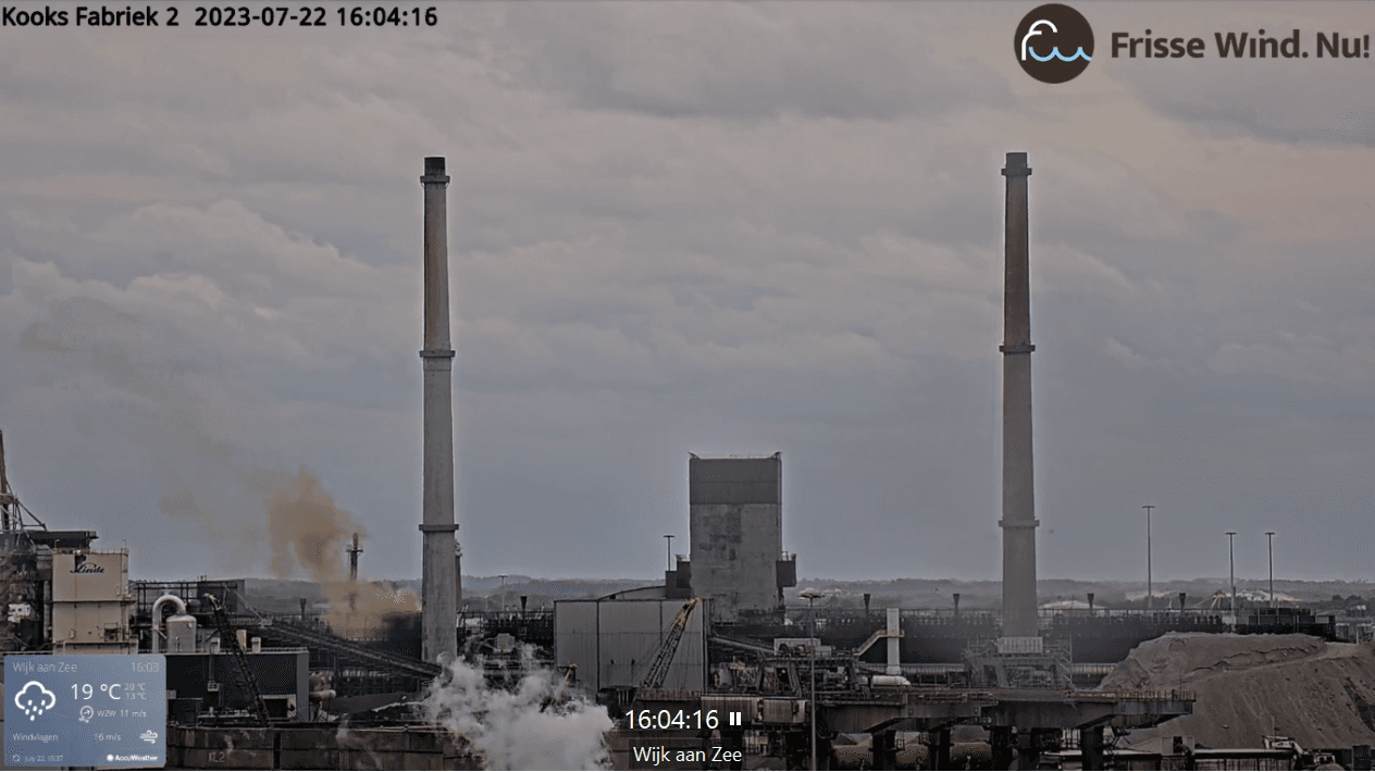 Gele gifwolk bij kooksfabriek 2