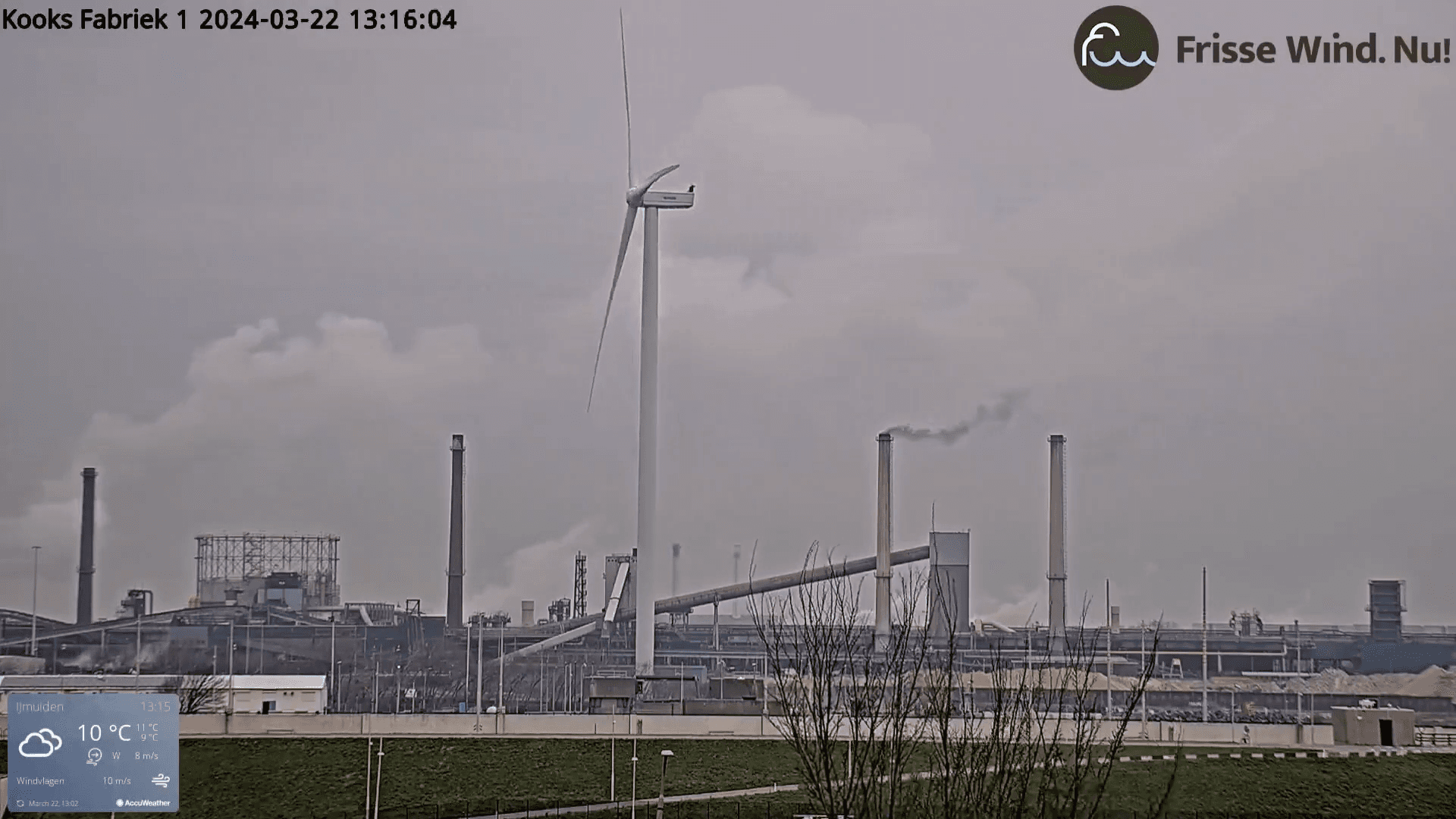 Grijze/zwarte gifwolk, Kooks Fabriek 1 https://www.youtube.com/watch?v=MMFp5mPY6qk&ab_channel=FrisseWindNu (0:01)