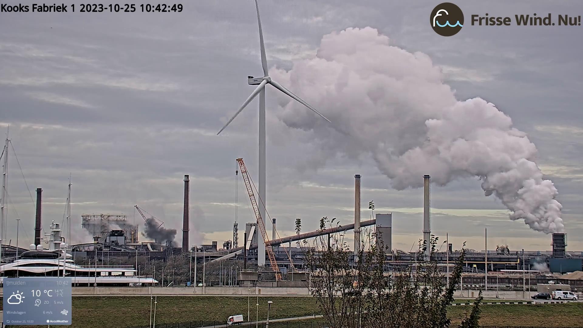 Zwarte gifwolk kooksfabriek 1. 